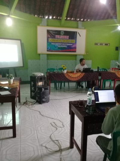 Pelatihan pengelolaan website desa